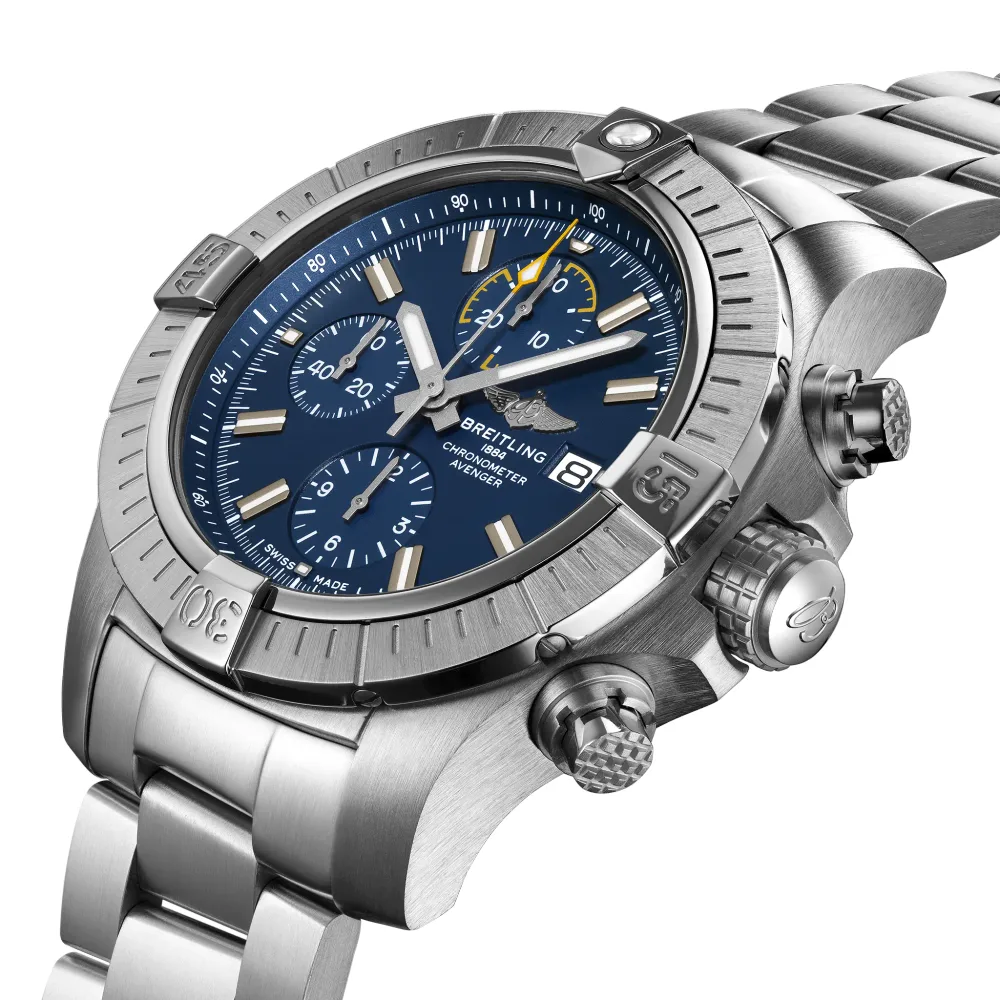 Breitling Avenger Chronograph 45, Stainless steel · 45 mm · Blue