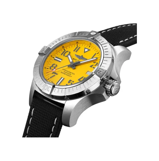 Breitling Avenger Automatic 45 Seawolf, Stainless steel · 45 mm · Yellow