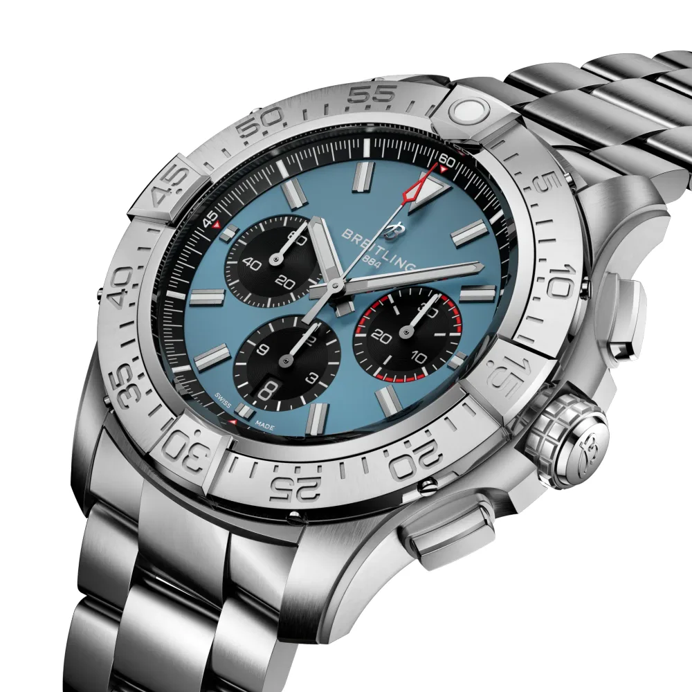 Breitling Super Avenger B01 Chronograph 46, Titanium · 46 mm · Blue