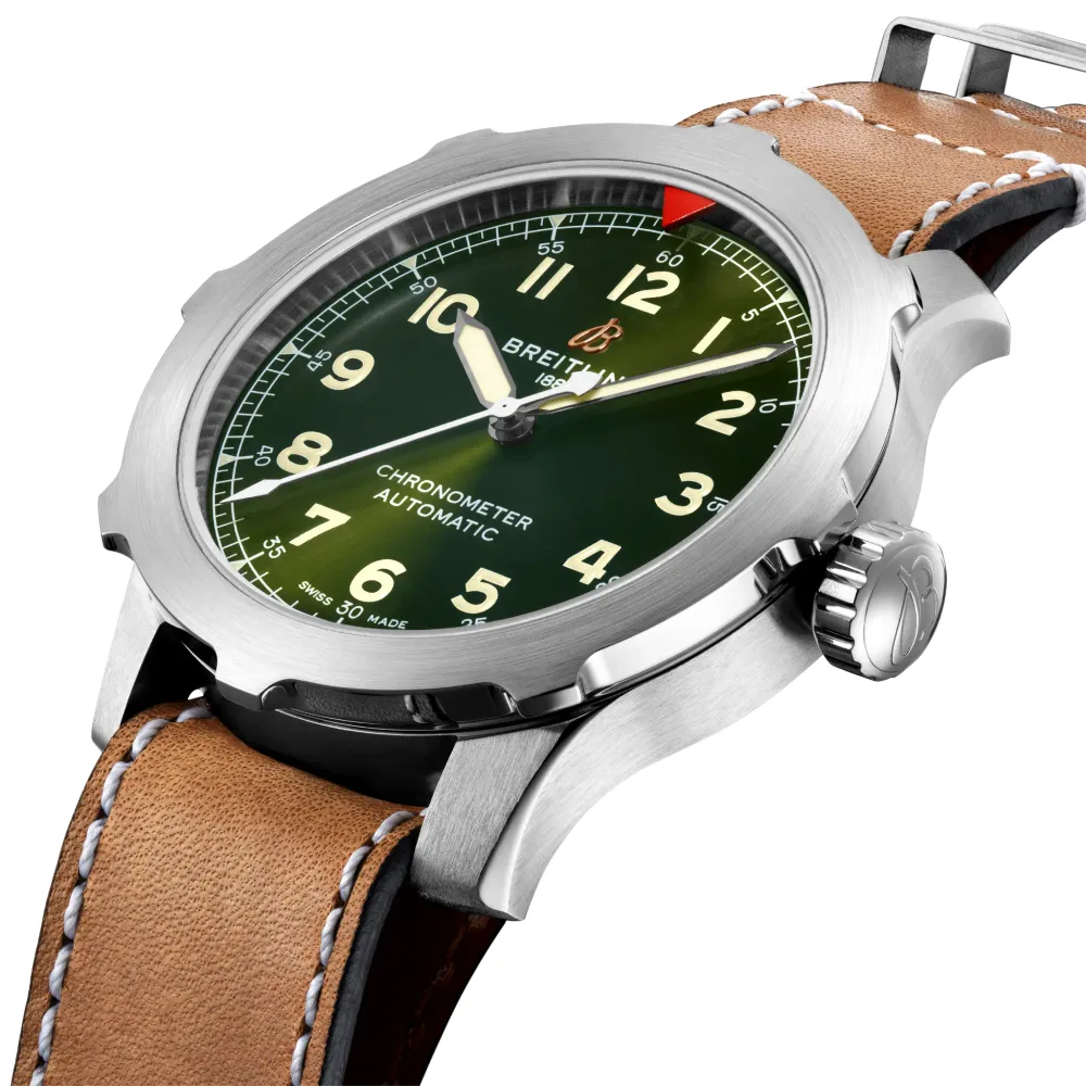 Breitling Aviator SUPER 8 B20 Automatic 46, Titanium · 46 mm · Green