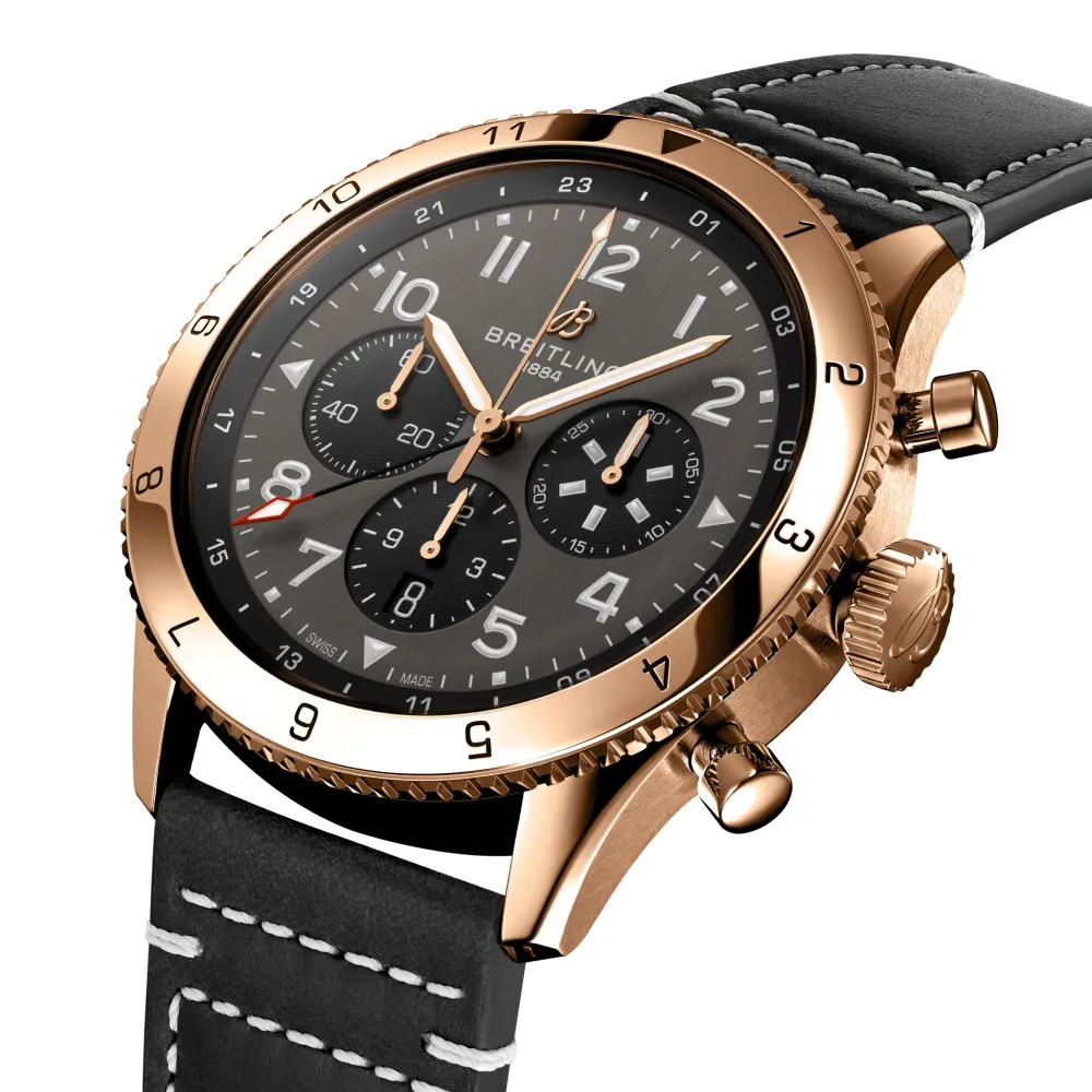 Breitling Classic AVI Super AVI B04 Chronograph GMT 46 P-51 Mustang, 18k red gold · 46 mm · Black