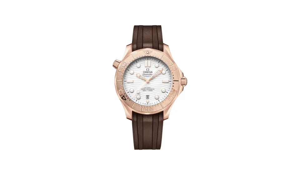 Omega Seamaster Diver 300M 42 mm, Sedna™ gold on rubber strap