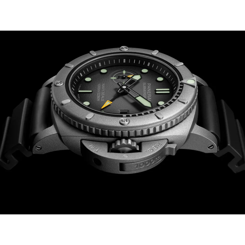 Panerai Submersible Navy Seals Afniotech™ Experience