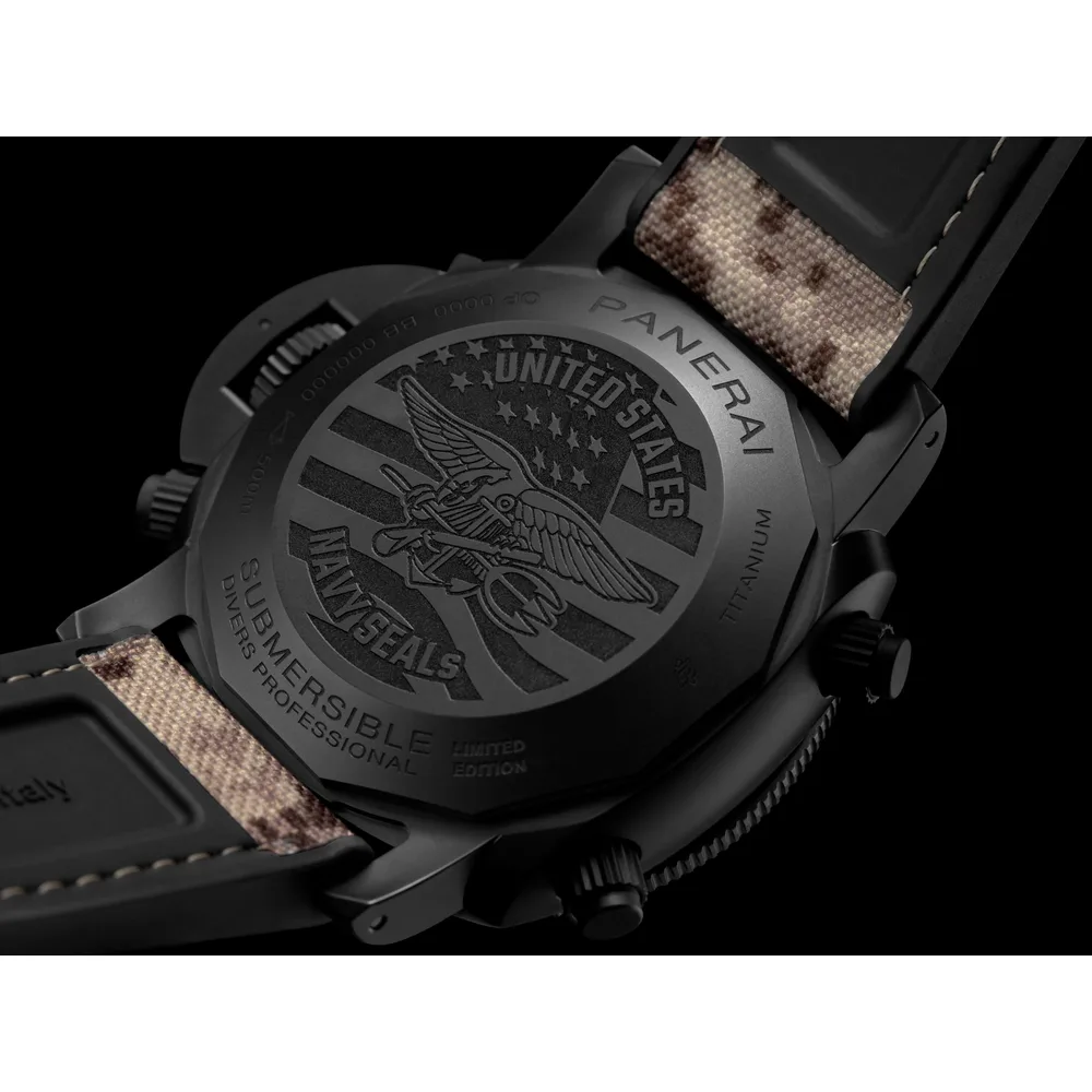 Panerai Submersible Chrono Navy SEALs Titanio