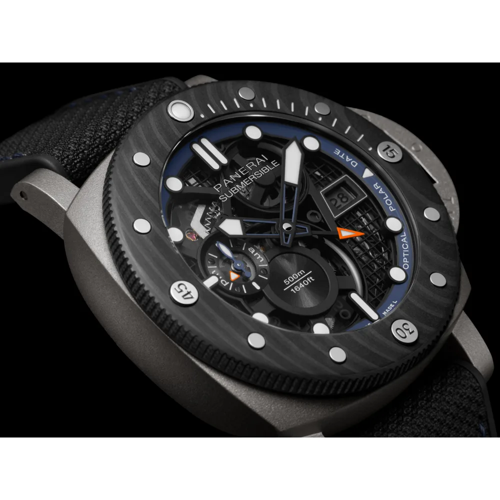 Panerai Submersible GMT Titanio Mike Horn Experience Edition