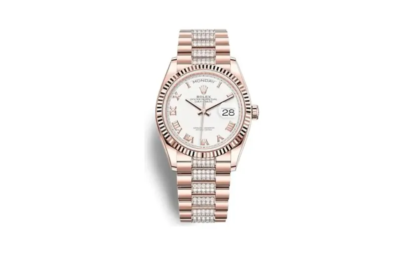 Rolex Day-Date 36 Everose Gold / Fluted / White - Roman / President-Diamond