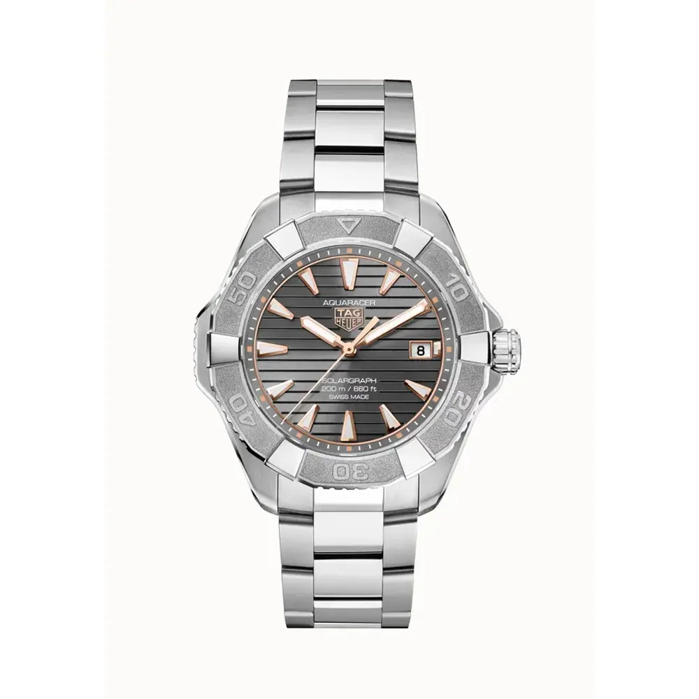 TAG Heuer Aquaracer Professional 200 Solargraph